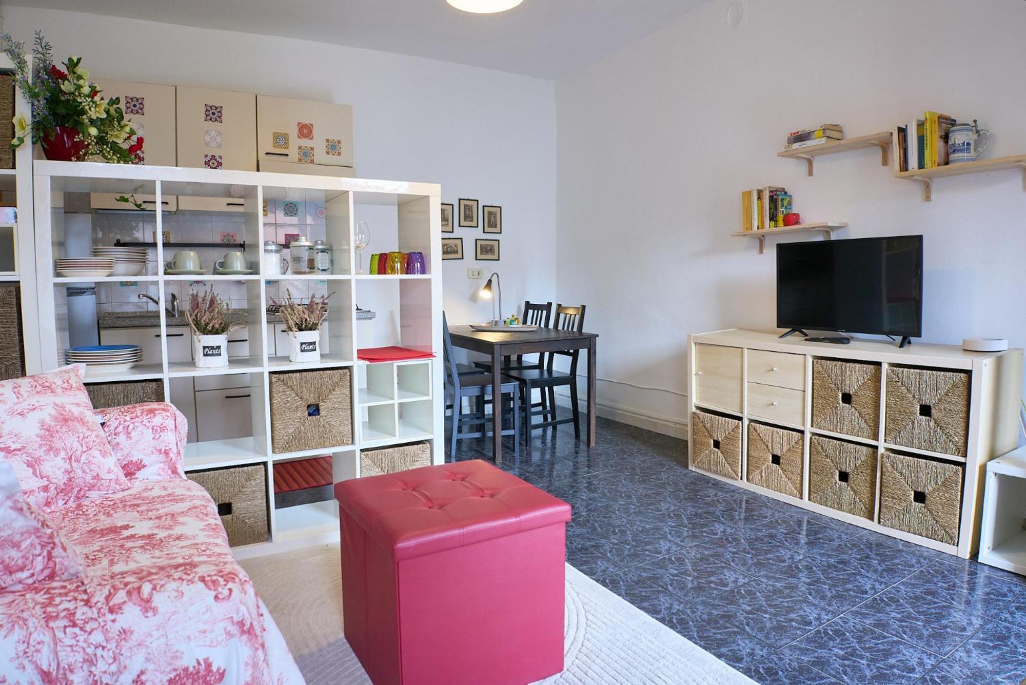 Xenia - Two-room In Navigli Area Milan